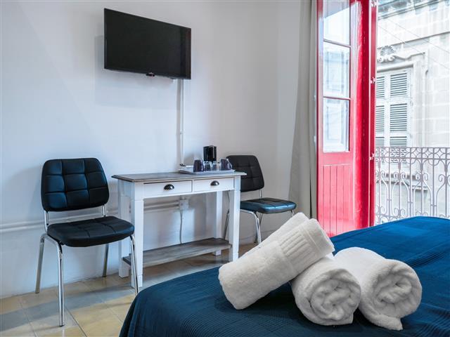 Kampnar Suite 6 with Balcony